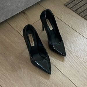 Vala Black Patent Steve Madden Glossy  Heels Size 6
